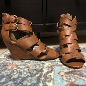 Wedge gladiator sandal